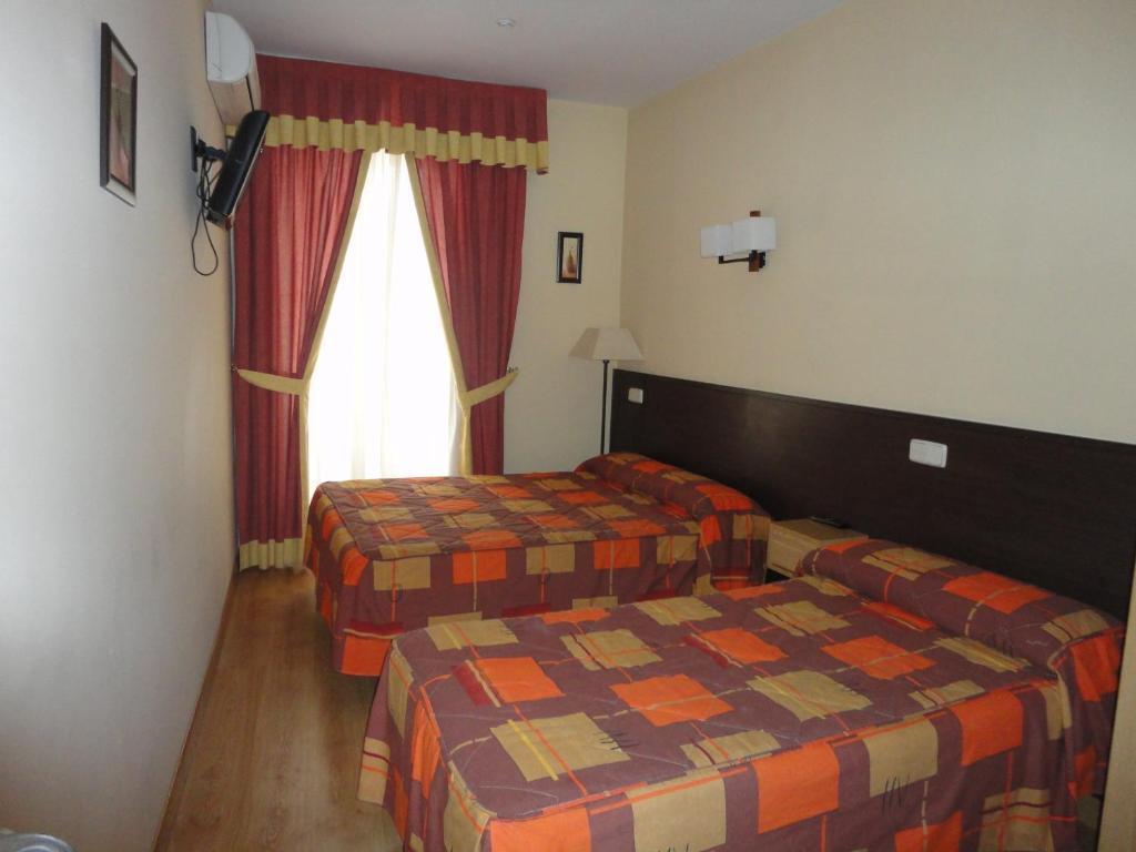 Hostal Las Cortes مدريد المظهر الخارجي الصورة